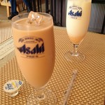 ラム - アイスチャイとマンゴーラッシー