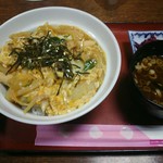 やまびこ路 - 親子丼700円（税込）