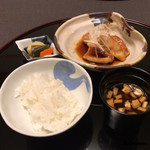 御料理 寺沢 - 〆の食事 香の物と味噌椀