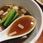 麺処ほん田 - 醤油のキレがあるつけ汁