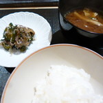日本料理 藤井 - 自家製のしば漬け・お味噌汁・ご飯
