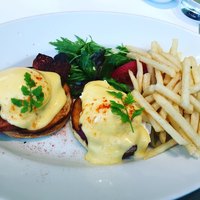 37 Steakhouse & Bar - 