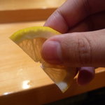 天寿し - ☆レモンでお手てをさっぱりさせて☆