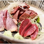 鳥田中 - 湯引きお造り（大）　600円