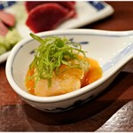 鳥田中 - 湯引きお造りのささみは別皿にて。