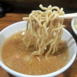 らーめん大 - 極太麺をトプン
