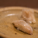 うを徳 - 豆州式根島（いづしきねじま）劍先魷魚（けんさきいか、=あかいか）