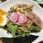 奏作寿司と焼き鳥 すしたけ - ラーメンサラダ