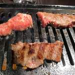 焼肉ホルモンくろおび - カルビ