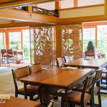 安寧 - 仏間のテーブル席