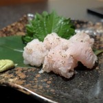 ふぐ屋とら乃介 - 活け鱧焼霜造り