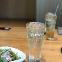 焼肉トラジ 京橋店 - トラジオリジナルグラスでの ハイボール。