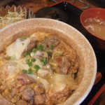 Keishun - 比内地鶏　炙り親子丼800円