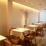 レミニセンス - モダンな落ち着いた雰囲気