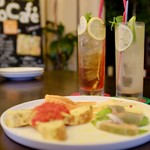 Qoo Qoo Cafe - 