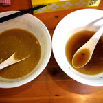 麺屋 菜々兵衛 - スープの比較（名古屋コーチンＶＳみそ）
