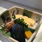 Kisetsu Ryouri Sensui - 客人のセットの小鉢、だし巻き卵、ばい貝、茄子、南瓜、出汁巻きは１個いただきました♪（２０１８．７．１６）