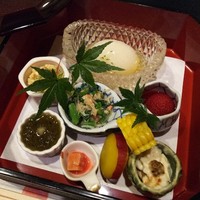 伊万栄 - 