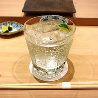 鮨　縁 - 麦焼酎ソーダ割り すだち果汁で