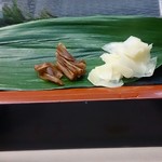 日乃出寿し - かんぴょう？とガリ