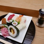 魚末寿司 - 盛り合わせ（1100円）