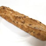 エグ・ヴィヴ - 【2018年06月】くるみパン、価格未確認。