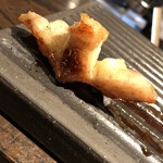 焼き鳥 とりら - 別角度からのボン！旨味の脂が滴り落ちて艶やかにさえ見えます！