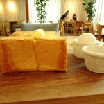 RHC CAFE - 厚切りトースト