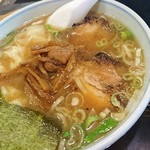 拉麺屋 日昇亭 - ワンタンも美味。