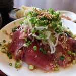 鯨の胃袋 - 気仙沼カツオのタタキ定食薬味だれ980円