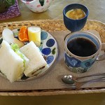 ギャラリーカフェ 手しごと屋 - コーヒー（400円）、モーニング