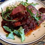 Bistro flat - オーストラリア産牛ももステーキ　シャリアピンソース