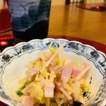 ほっこり処 いわくら - おまかせほっこりランチの前菜。もやしとロースハムと白菜のコールスロー。