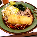 つくば本店 - 冷やしちくわそばをいただきましたぁ〜 麺は「埼麺」という麺箱から 個別に袋にはいった蒸麺を使用