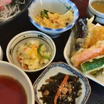 西村商店 - カンパチの薄造り定食スペシャル(\1,667)　小鉢三種