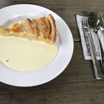 旦念亭 - アップルパイ