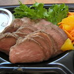 レストラン メルキュール - ローストビーフ　茗荷ヴィネグレットソース　キャロットラぺ