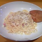 CaTaRiNa - パスタランチのカルボナーラとバケット
