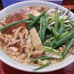 尾道ラーメン 山長 - 尾道ラーメン@780　やっと来れて食べれた一杯　自転車飛ばして汗かいたせいでしょう最後の一滴まで飲み干してしまった