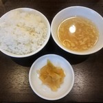 中国菜 膳房 - ランチ 　白飯､搾菜、スープ