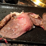 焼肉 萬成館 - 炙り肉寿司