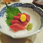 菜々海 - まぐろの造り