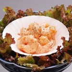 Plump shrimp mayo lettuce wrap