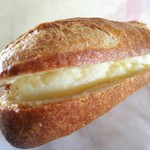 ブーランジェリー プチットゥ フォレ - ミルクフランス・食べかけ