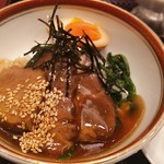 中国料理 リトル上海 - 煮豚丼。