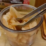 Tendon Tenya - 大根の漬物