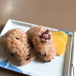 手打ちうどん　よこい - 月曜限定の赤飯オニギリ