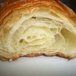 BUTTER&DEL‘IMMO BAKERY CAFE - クロワッサン　断面