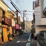 康楽 - 店のある街並・２