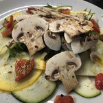 abierto - マッシュルームと季節野菜のサラダ